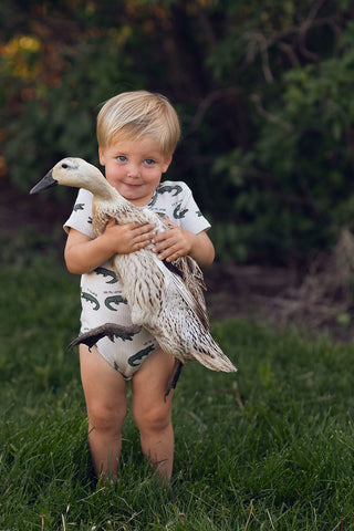 Crocodile Short-Sleeve Body Pants Set